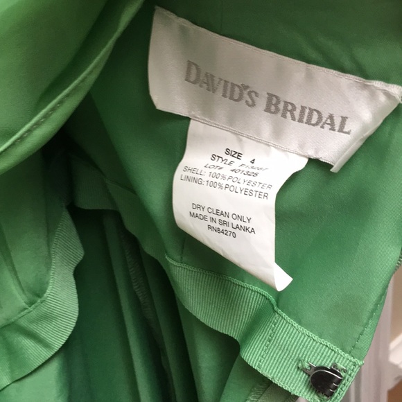 Formal dress - Picture 7 of 7